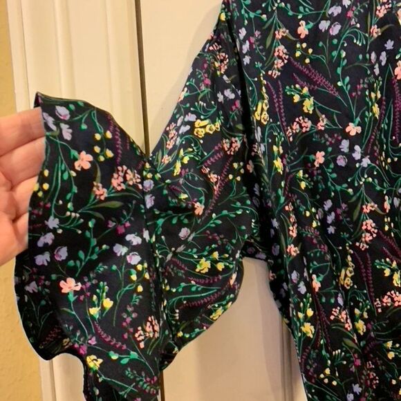 Victoria's Secret Floral Lounge Romper - Picture 3 of 5